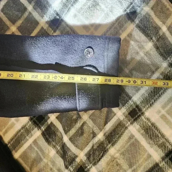 Vintage Woolrich double breasted Large man's navy blue peacoat - Picture 7 of 13